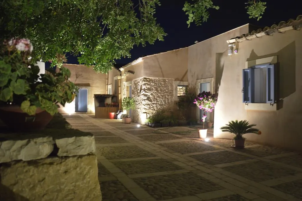 Terramater Villa Noto 0*,  Italia