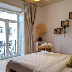 Boa 3 Bedroom Spacious Appartamento Lisbona